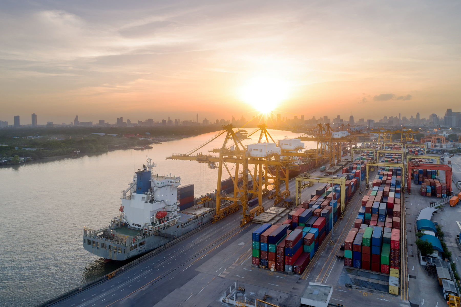Navigating Uncertainty: The Impact of U.S. Tariffs on Sustainable Business hero image