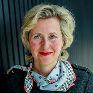 Christine Diamente portrait