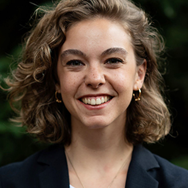 Lale Tekişalp portrait