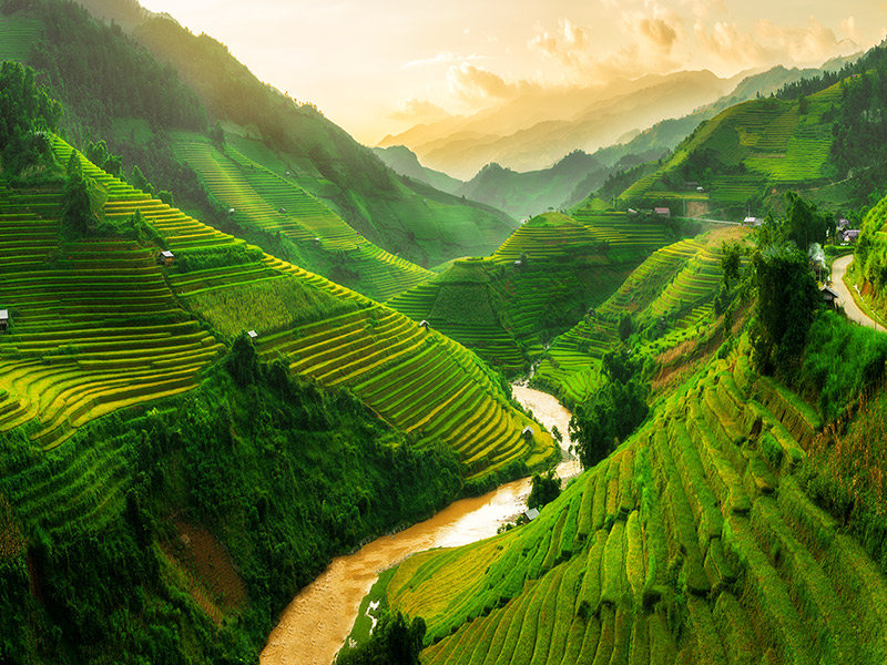 Applying a Systems-Based Approach to Move from Climate Risk to Resilience thumbnail image