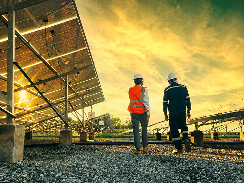 Energy and Extractives thumnail image